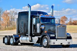 1408133040-kenworth-w900-studio