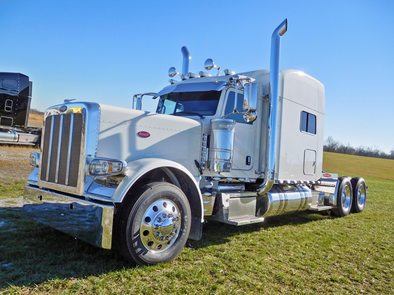 Peterbilt 389 - Fitzgerald Glider Kits