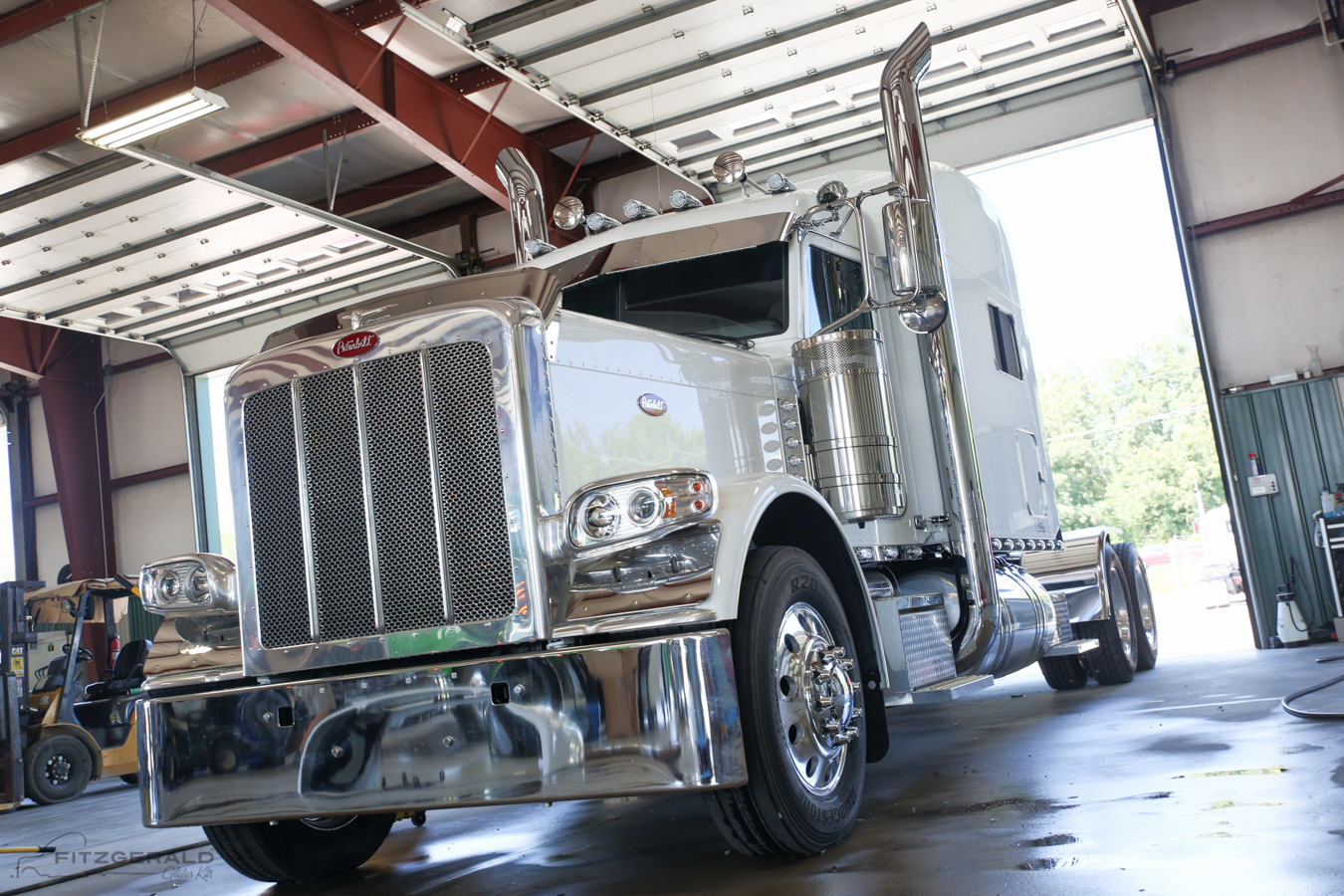 Peterbilt 389 Fitzgerald Glider Kits