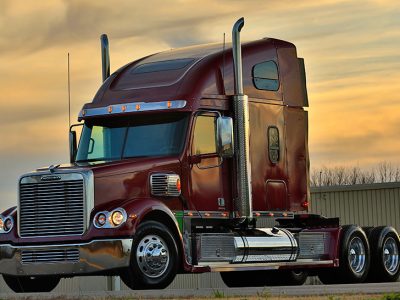 freightliner-coronado-raised-roof