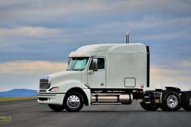 freightliner_columbia_midroof-web